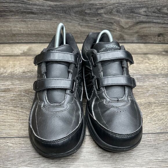 New Balance Black Women's Sneakers - Picture 2 of 11